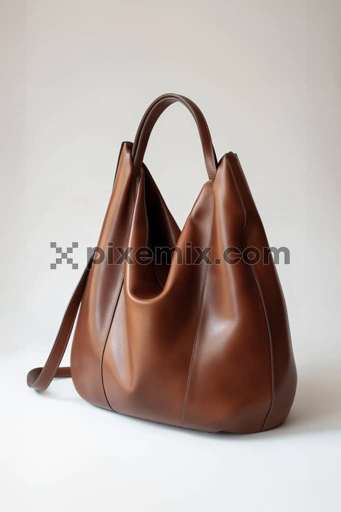 A beautiful and functional casual brown leather handbag image.